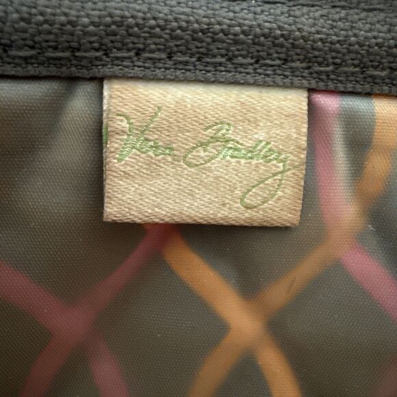 Vera Bradley MAKE UP CASE 8 LENTH  6 HIGH in Jazzy Blooms - Picture 3 of 5